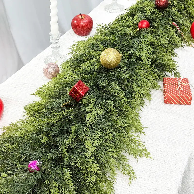 🎄 6FT Artificial Cedar Garland  – Lifelike Greenery for Indoor & Outdoor Xmas Decor（fb）